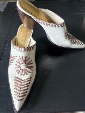 BCBGirls Cream and Brown Pointed Leather Mules